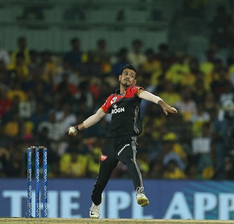 Yuzvendra Chahal always bowls away from the hitting arc of the batsmen. (Image Courtesy: iplt20.com/bcci)